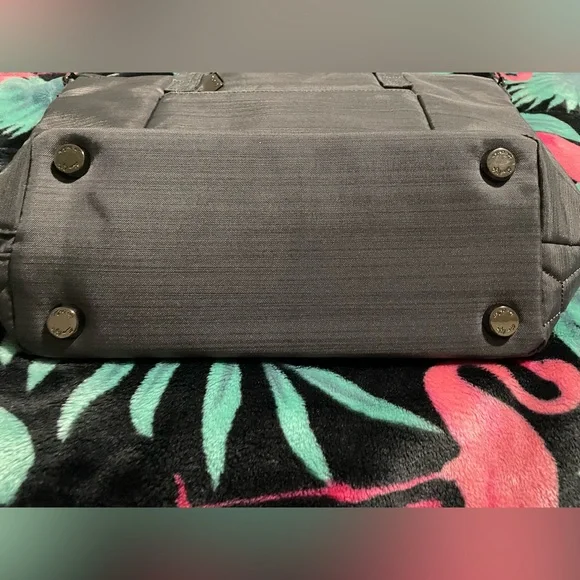 LUG: Rally Tote - Picture 3 of 8